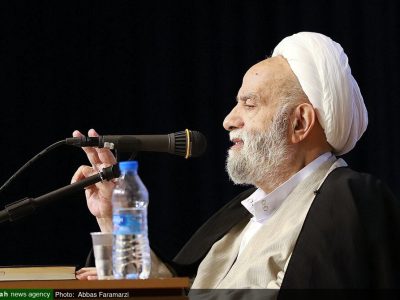 سخنرانی بدون مطالعه خیانت به عمر و وقت مردم است