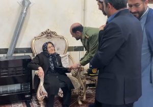 دیدار و تجلیل از خانواده‌های معظم شهدا در تکاب