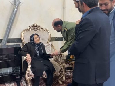 دیدار و تجلیل از خانواده‌های معظم شهدا در تکاب