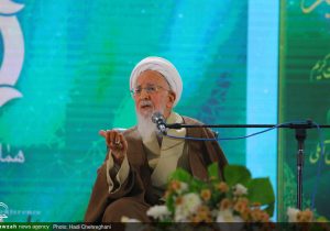 حمایت بیش از ۸۵۰ نفر از اساتید حوزه های علمیه از سخنان و مواضع آیت الله العظمی جوادی آملی+اسامی