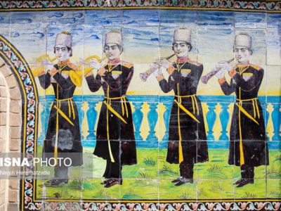 ماجرای تغییر شکل سرباز نوازنده در کاخ گلستان