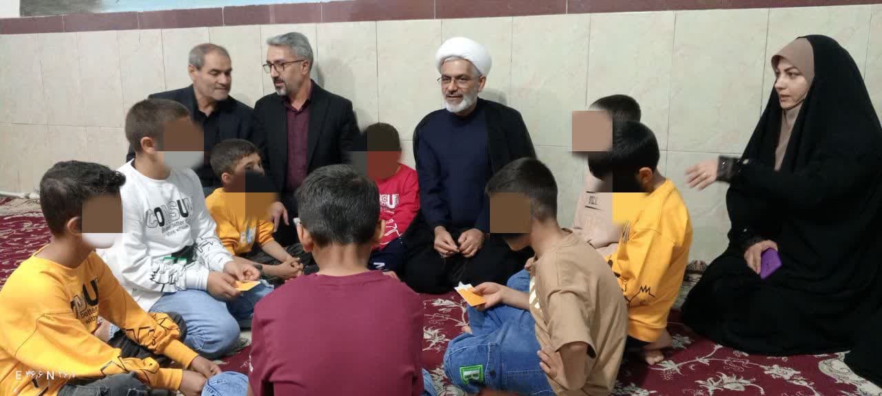 حضور حجت الاسلام میرزائی در موسسه خیریه نور امید بهزیستی شاهین دژ