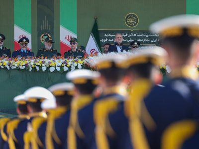 ارتش ستون استوار حکومت و ملت و نماد عزت جامعه است