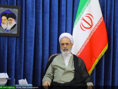 حوزه علمیه باید «مکتب اجتهاد ادبی» داشته باشد