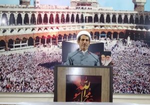 معلمان و کارگران دو بال پیشرفت کشور هستند