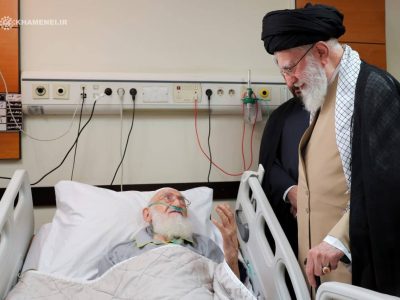 عیادت رهبر معظم انقلاب از آیت الله نوری همدانی