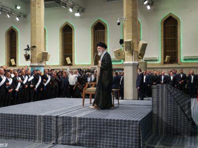 دیدار هزاران نفر از کارگران سراسر کشور با رهبر انقلاب
