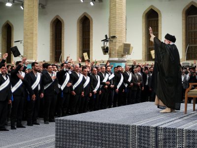 دیدار هزاران نفر از کارگران سراسر کشور با مقام معظم رهبری