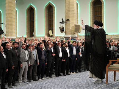 رهبر انقلاب اسلامی در دیدار هزاران تن از معلمان و فرهنگیان
