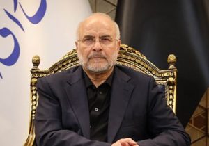 قالیباف در مسجد جامع خرمشهر سخنرانی می کند