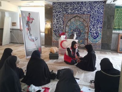 همزمان با هفته هلال احمر و با حضور فعال طلاب انجام شد