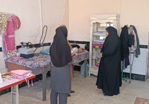 بازدید رئیس بهزیستی شاهین دژ از گروه همیار زنان سرپرست خانوار