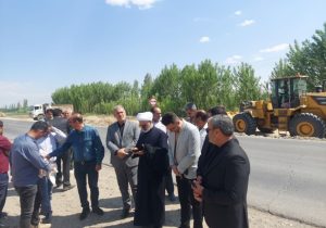 بازدید میدانی حجت الاسلام والمسلمین محمد میرزائی از پروژه راه سازی کشاورز به احمدآباد 