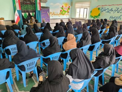 نشست نماینده ولی فقیه در آذربایجان غربی با جمعی از معلمان در ارومیه