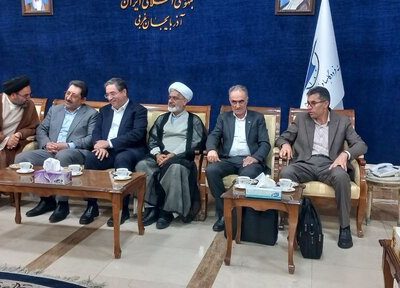 سفر وزیر صنعت معدن و تجارت به آذربایجان غربی با همراهی حجت الاسلام میرزائی