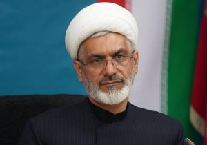 زحمات خبرنگاران بالاتر از زحمات رزمندگان نباشد کمتر نیست