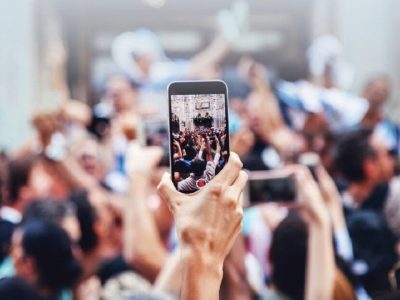 وقتی همه خبرنگارند چه کسی را باور کنیم؟