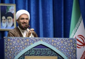 دشمن بر گسل‌های قومی، مذهبی، سیاسی و نسلی طمع دارد