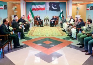 اهمیت سفر پزشکیان به اسلام‌آباد از نگاه وزیر پاکستانی